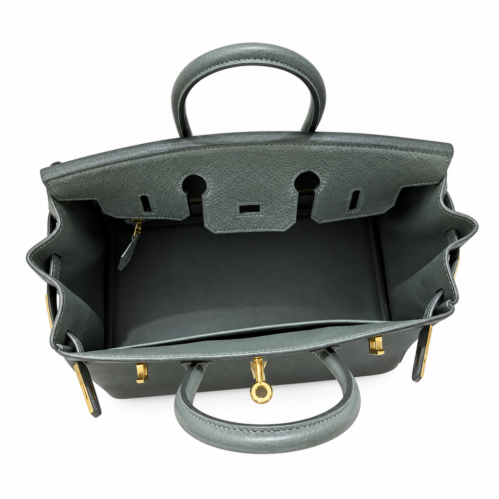 Hermès Kelly 25 Bag – Premium Leather, Gold Hardware, Top Handle & Shoulder Strap, 25cm